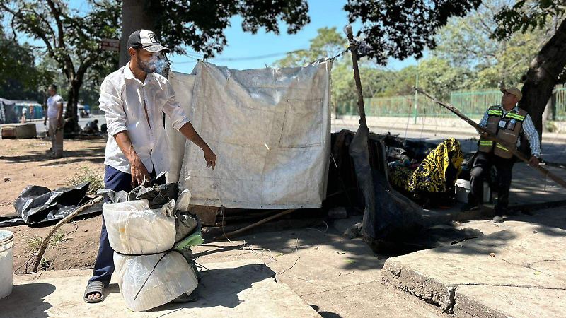Levantan campamento migrante